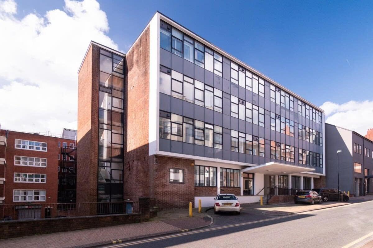 Modern 1 Bedroom